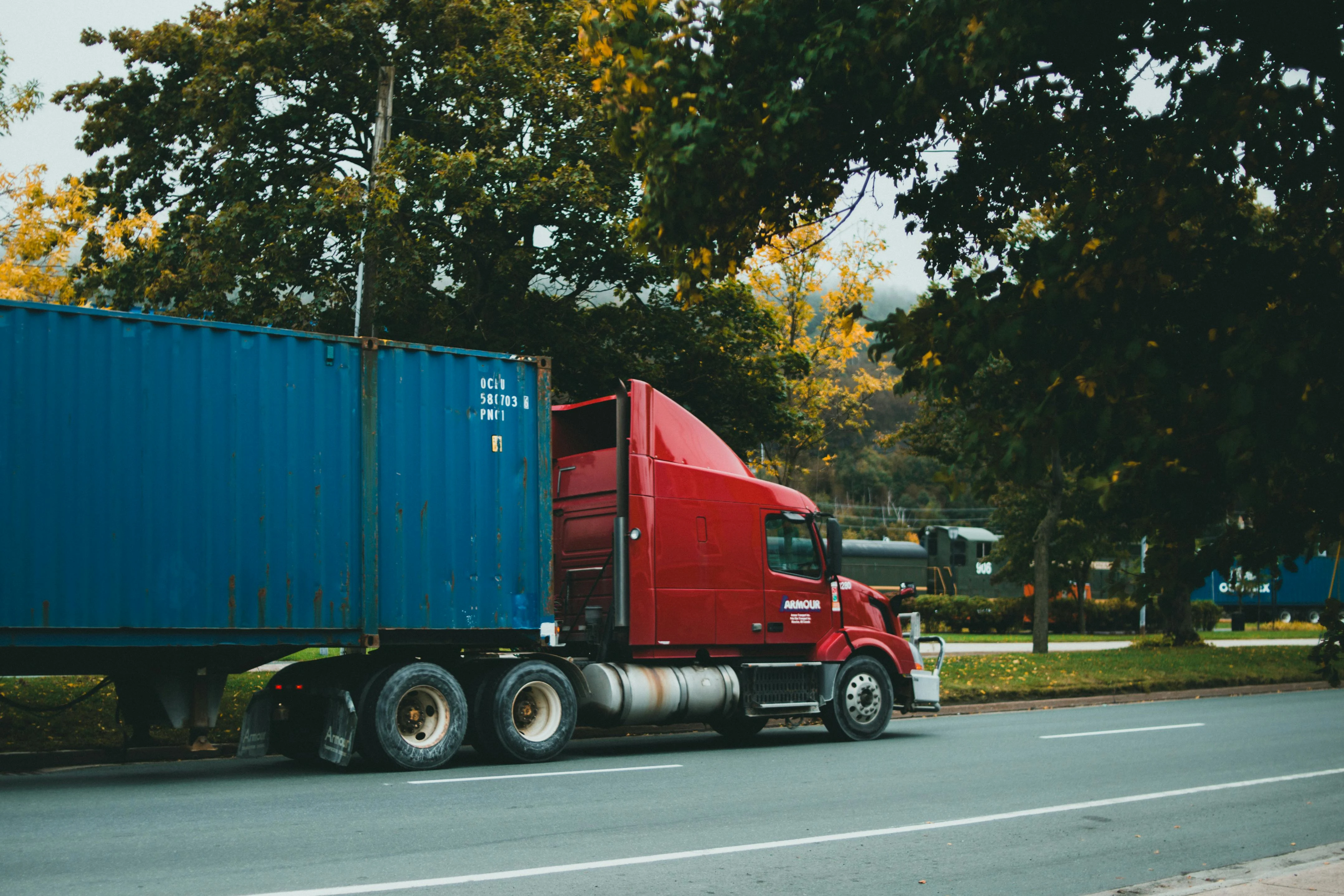 Professional moving truck and crew providing reliable long-distance moving services from Tampa to destinations across the United States.
